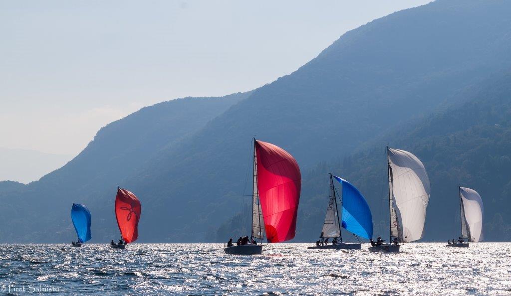 Flota de Melges 24 en el lago Maggiore © IM24CA/Piret Salmistu