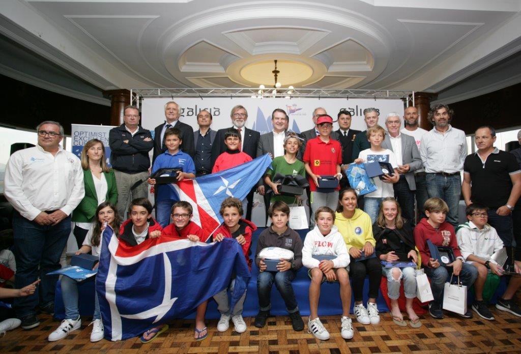 Foto de familia de los premiados © Pep Portas